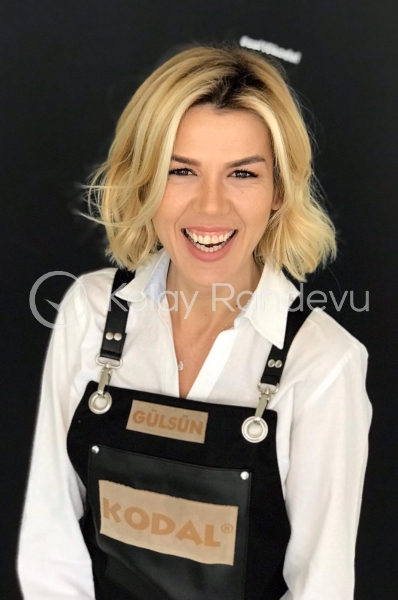 GÜLSÜN AKINCI